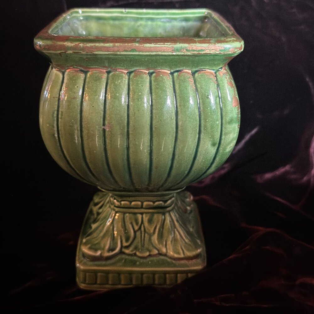 Rubens Japan green urn